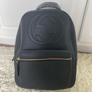 🎒Gucci Pebbled Backpack